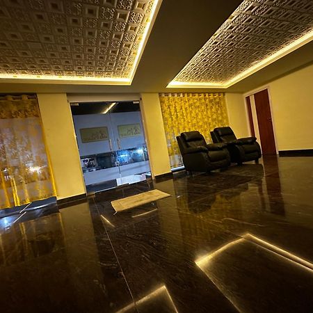Mps Sai Palace Tiruvannámalaj Kültér fotó