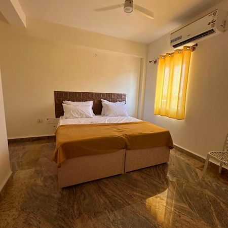 Mps Sai Palace Tiruvannámalaj Kültér fotó
