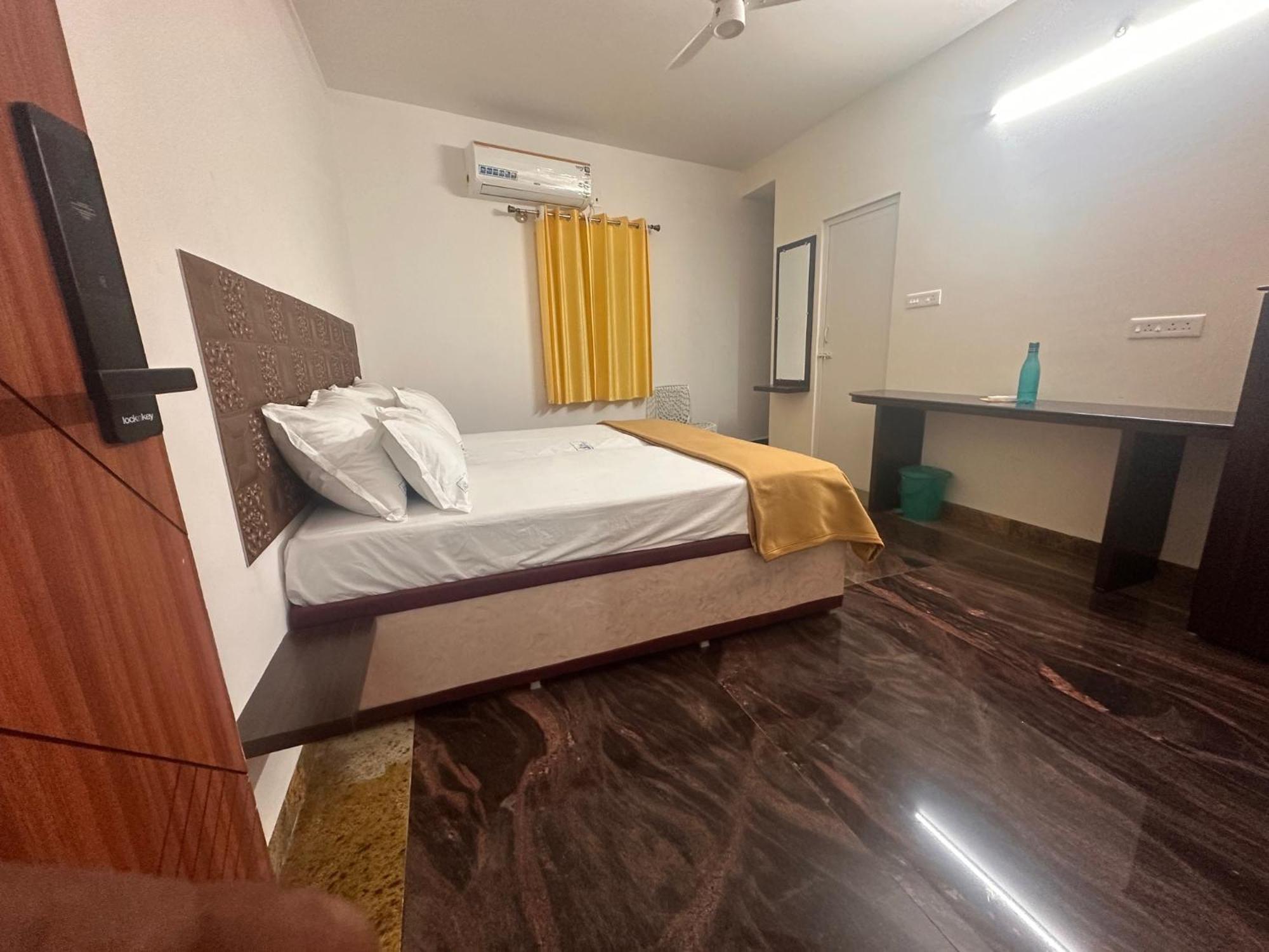 Mps Sai Palace Tiruvannámalaj Kültér fotó